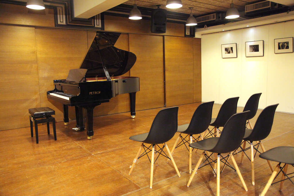 Taipei Philharmonic and Henry Mazer Music and Cultural Center