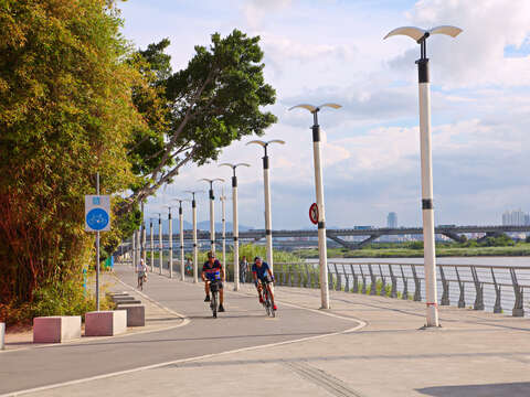 Dadaocheng Wharf