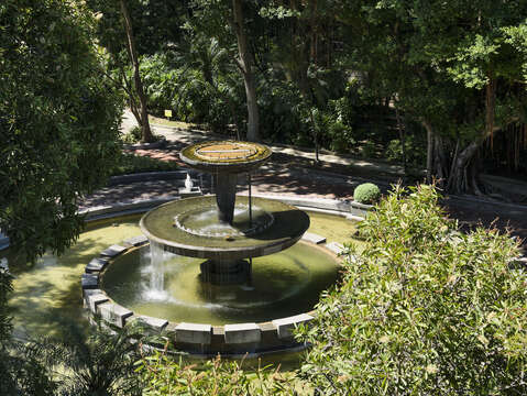 巴洛克花園-噴水池與雕像