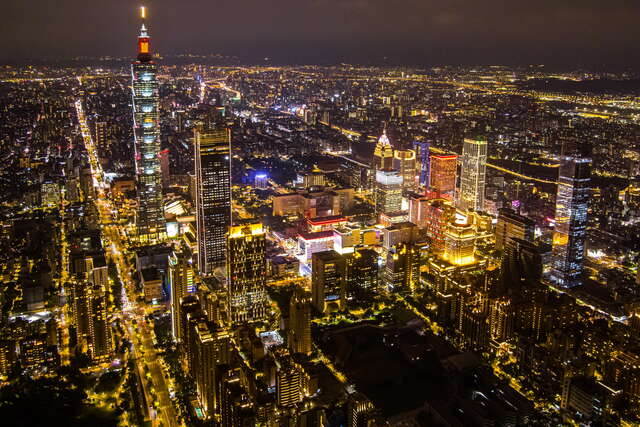 美不勝收的信義商圈夜景