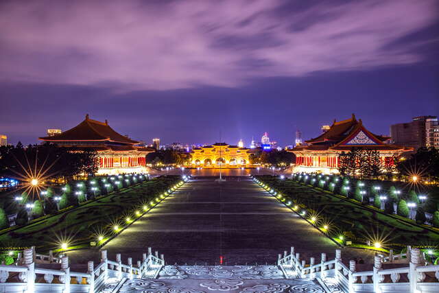 夜晚點起燈的園區氣質非凡