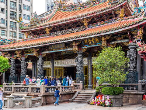 龍山寺
