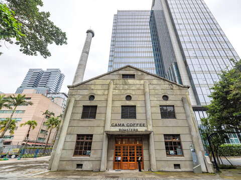 鍋爐房外觀,現變身為咖啡館