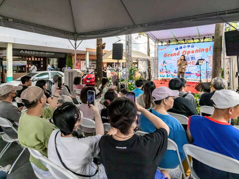 戶外舞台活動,時不時有活動會在這邊舉行