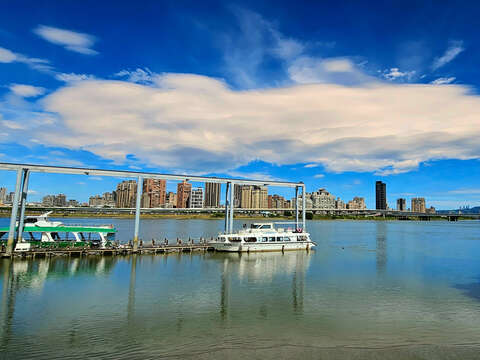 Dadaocheng Wharf