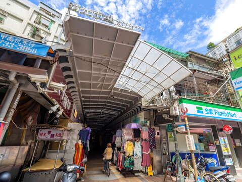 Qingguang Market