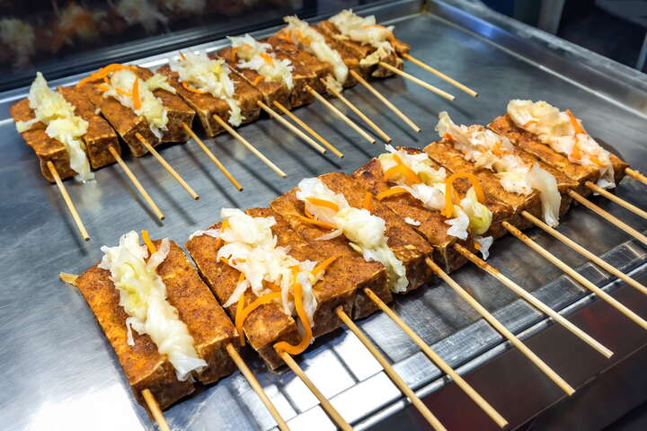 艋舺夜市臭豆腐串