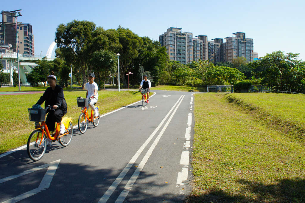 신점계, 대한계와 담수하 자전거 도로 (新店溪、大漢溪與淡水河自行車道)