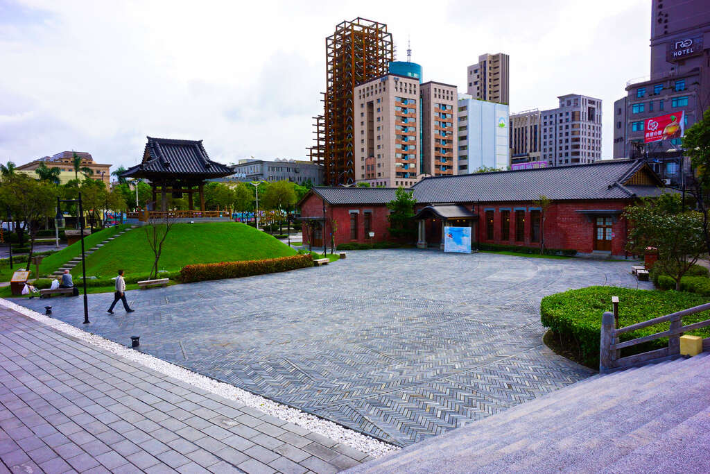 西本願寺広場