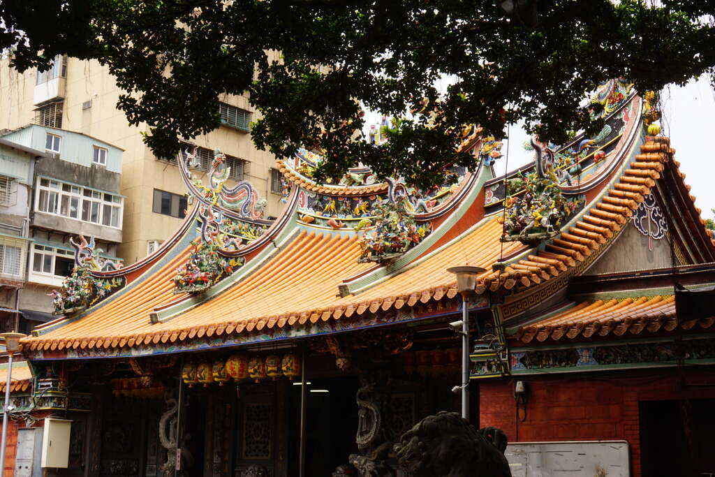 Dadaocheng Cisheng Temple