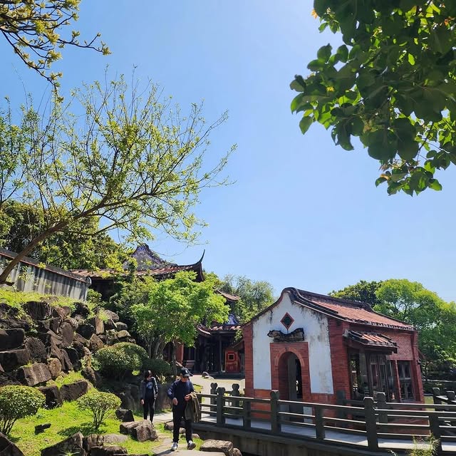 Instagram-(新しいウィンドウを開きます)