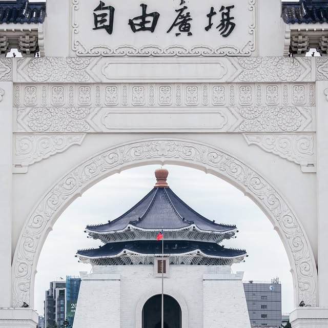 Instagram-(Open Window)