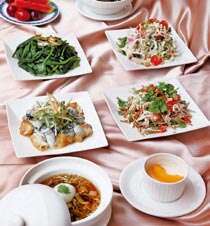 The meticulously cut and decorated Tavern Dishes offer a visual as well as a savory extravaganza.