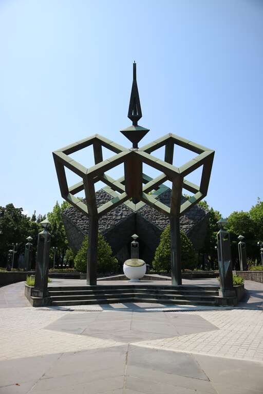 台北市二二八紀念碑(圖片來源：台北市文化局)