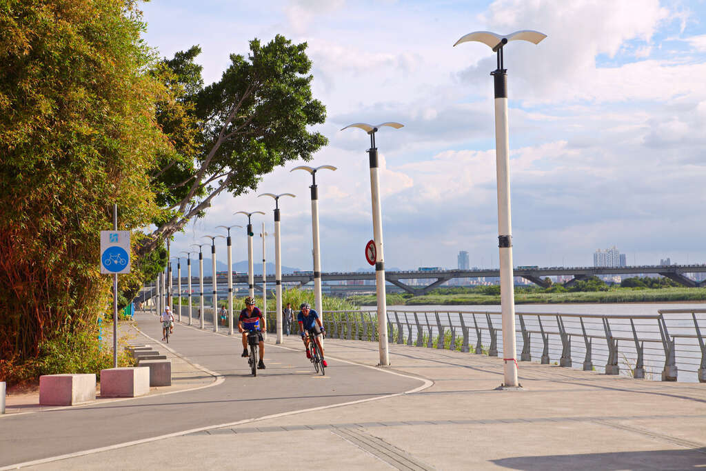 淡水河浜自転車歩道