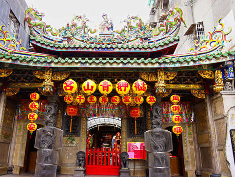 A Magnificent Journey to the Four Grand Temples of Bangka