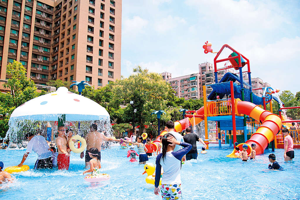 台北親水節開跑，趁暑假到自來水博物館玩水再適合不過。（圖／台北自來水處提供）