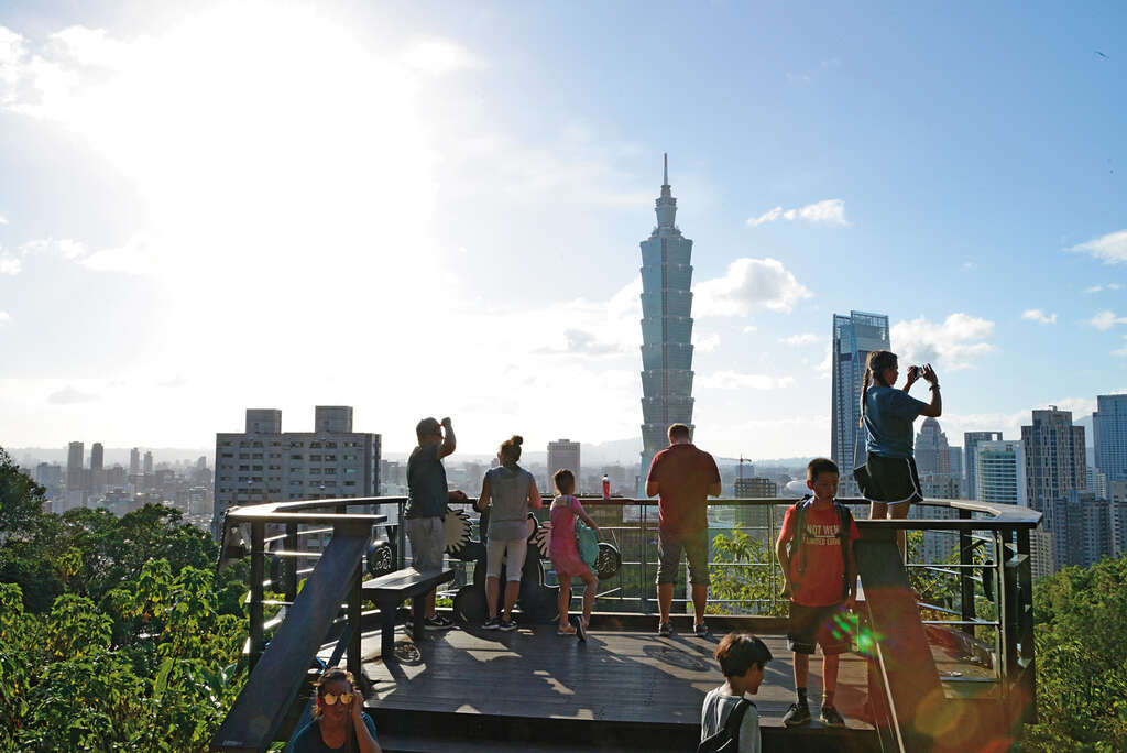 登高避暑的沁涼之徑　台北親山步道