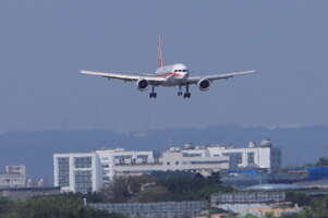 臺北畫刊102年10月第549期—臺北水‧陸‧空 無往不利