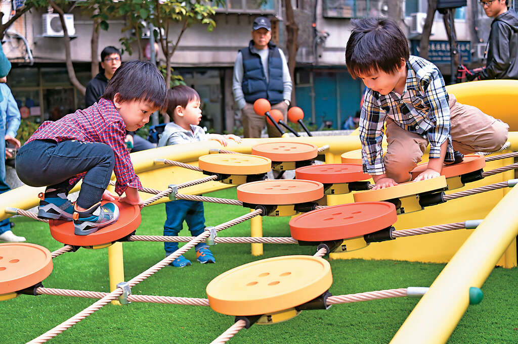青壮老幼都宜居　这城市有爱
