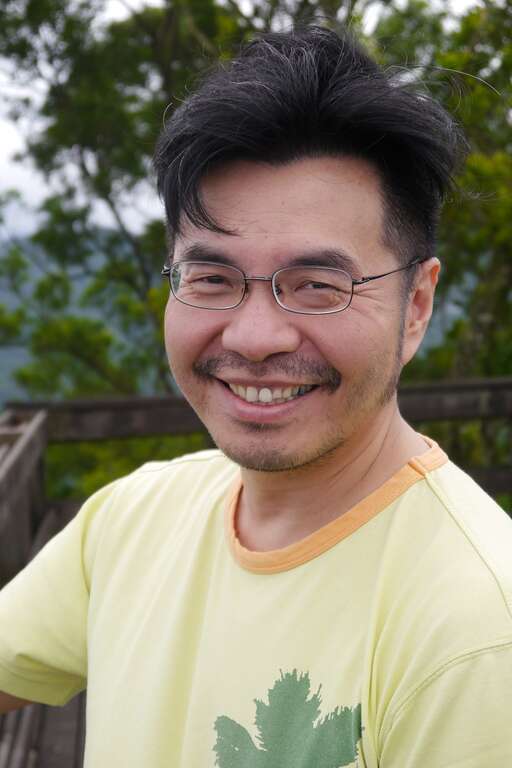 人称「陈爸」的陈怡光，不仅自己的孩子都透过自学闯出一片天，近年更投身实验教育的推行。