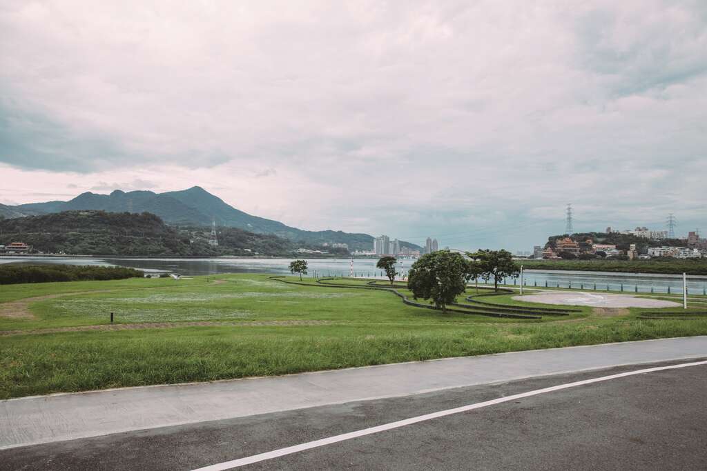 Biking Anytime　跨上單車追風漫遊