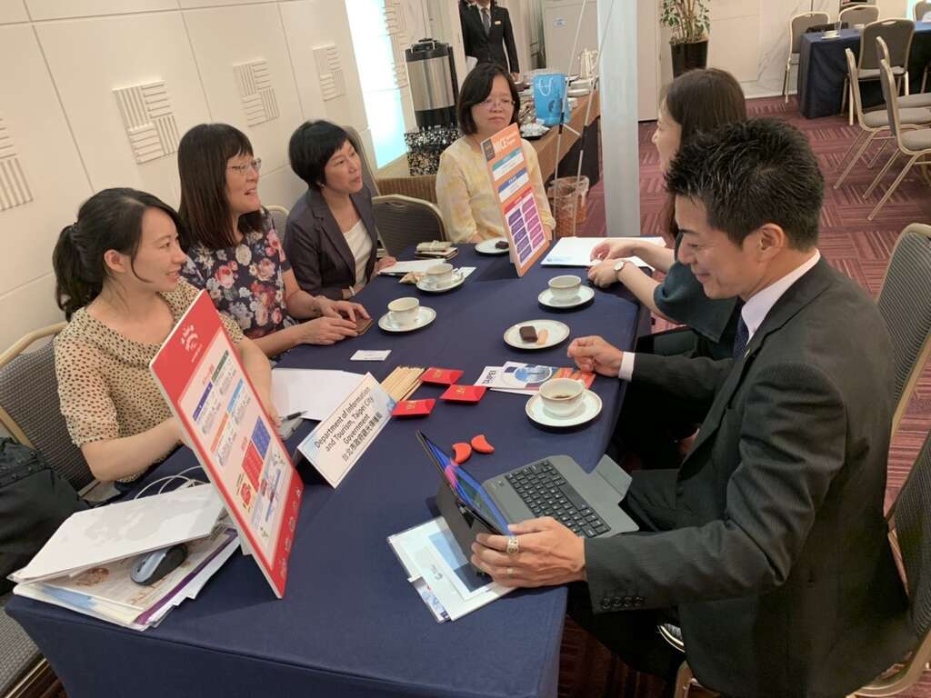 觀傳局李麗珠副局長率臺北市會展辦公室同仁和日本業者洽談