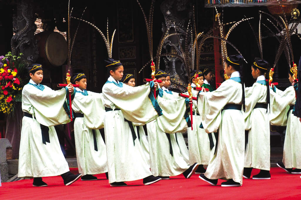 TAIPEI Spring 2020 Vol.19--Season of Folk Beliefs: Fun Cultural Festivals in Taipei