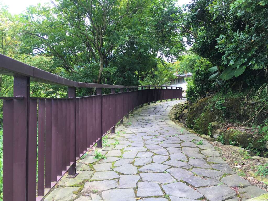 避暑山中径