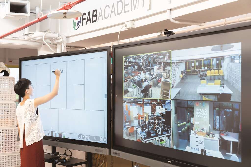 各国FabLab 据点时常开启国际连线，邀请在线自造者交流、挖掘创造灵感。