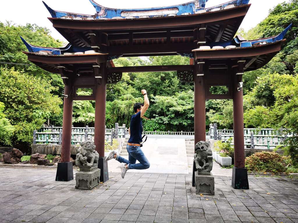 第一次见到闽式建筑 来拍张动感的照片