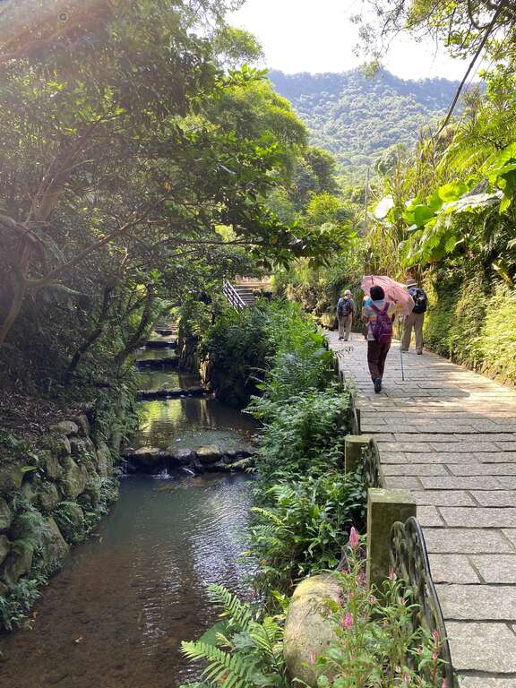 虎山溪畔步道