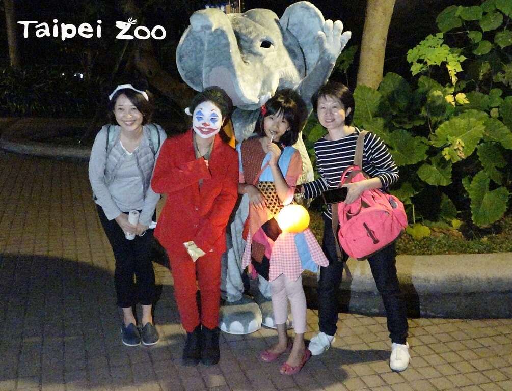 Zoolloween is coming !一起黑白Party Time !