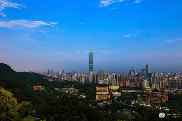 虎山是四兽山之一，视野开阔，可远眺台北盆地。（图／台北市观光传播局提供，潘俊霖摄）.jpg
