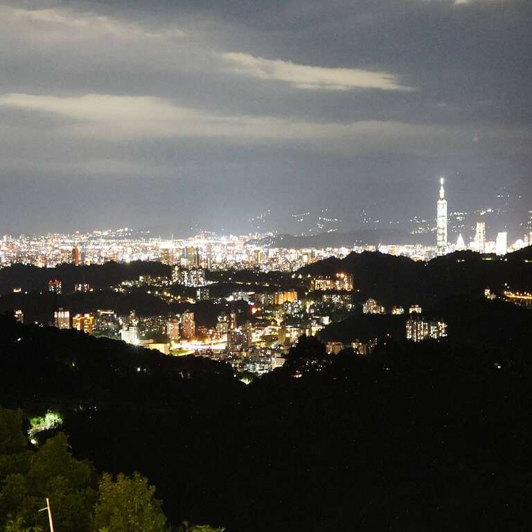 貓空百萬夜景