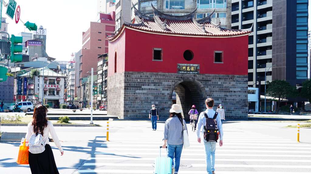 臺北市現存四座清代城門中的北門-承恩門