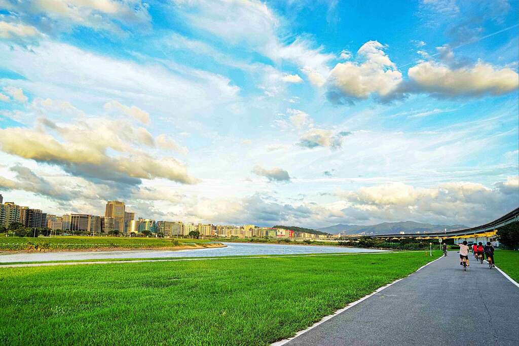 北市河濱公園視野寬廣