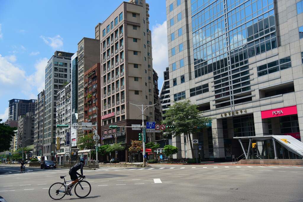 罗斯福路，是台北市目前唯一以外国人名字命名的道路。(DSC_4579)