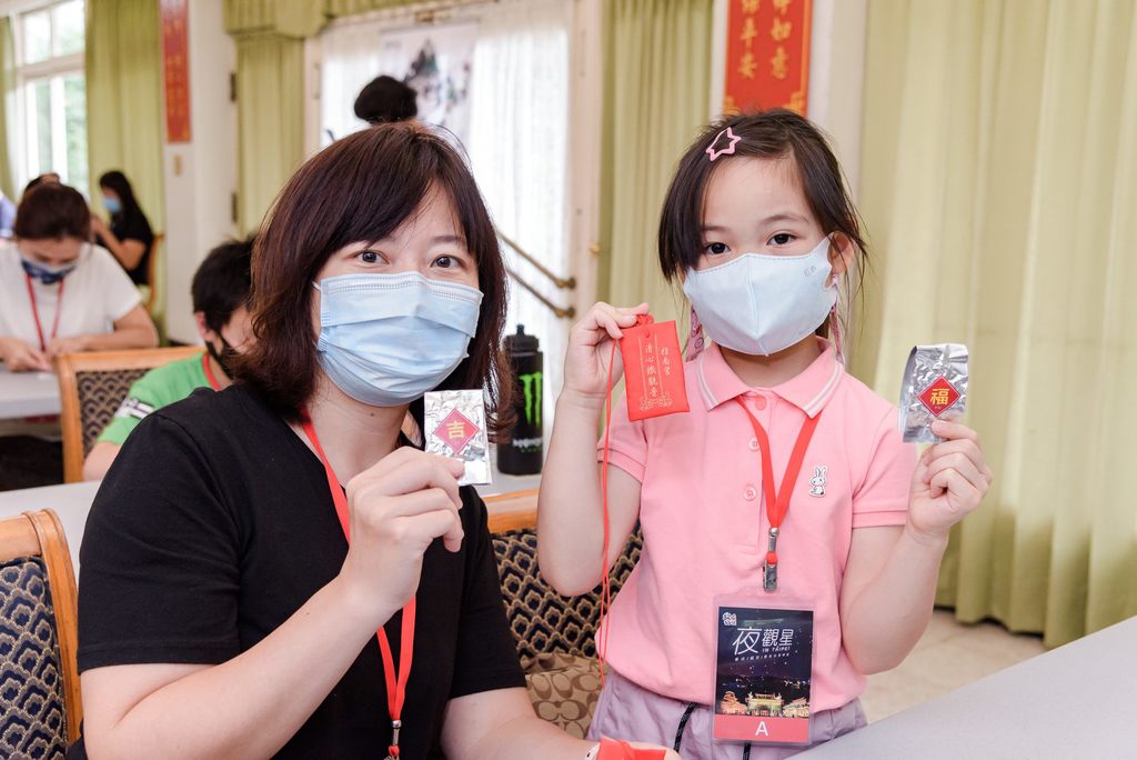 图说3 -木栅青农指导大小朋友DIY铁观音茶御守