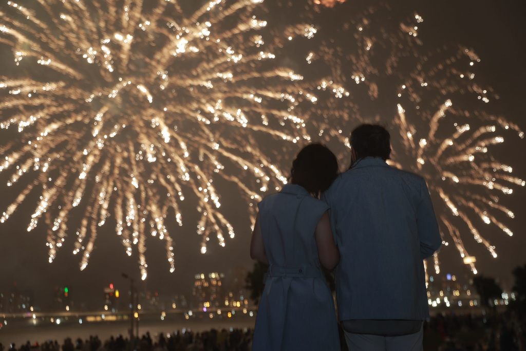 Fireworks Light up the Sky over Dadaocheng on Saturday Night | Taipei Travel