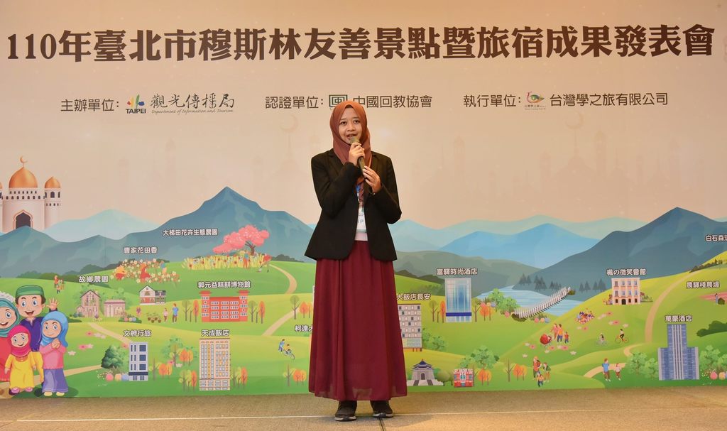 台科大印尼籍学生Novi分享台北旅游环境对穆斯林朋友友善且便利。