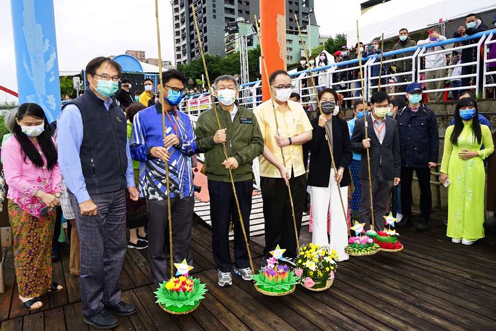 Taipei Water Lantern Festival: Sending Away Ill Fortune to Welcome a New Year