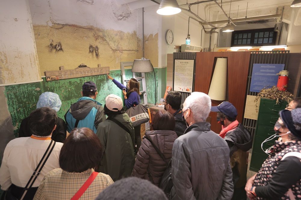 观传局邀请「台北x鸣日号」旅客参观台北市尚未对外开放的松菸秘境