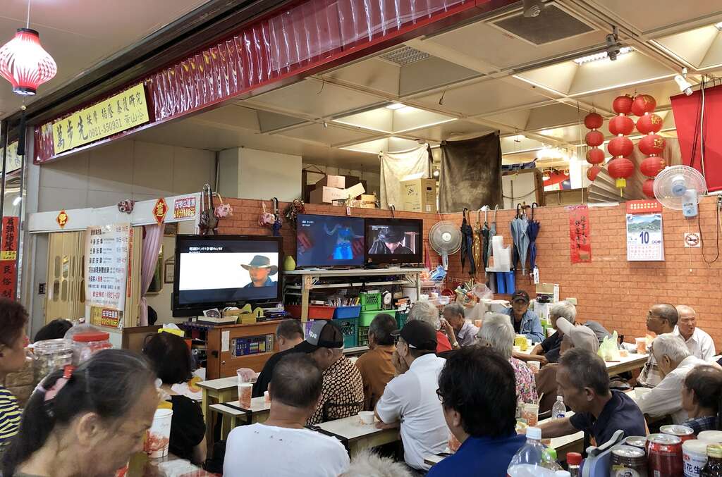 龙山寺地下街（拍摄於疫情前）
