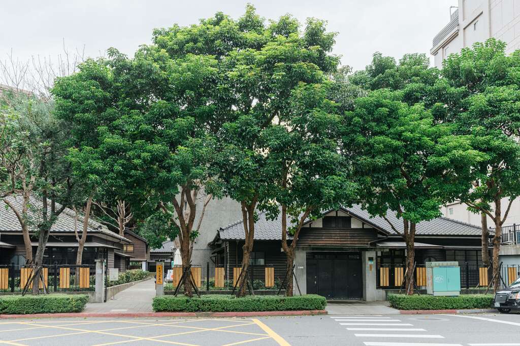 台湾文学基地的日式平房保留了许多珍贵的原件细节，现为台北市重要的文学活动展馆(摄影／Jimmy Yang)