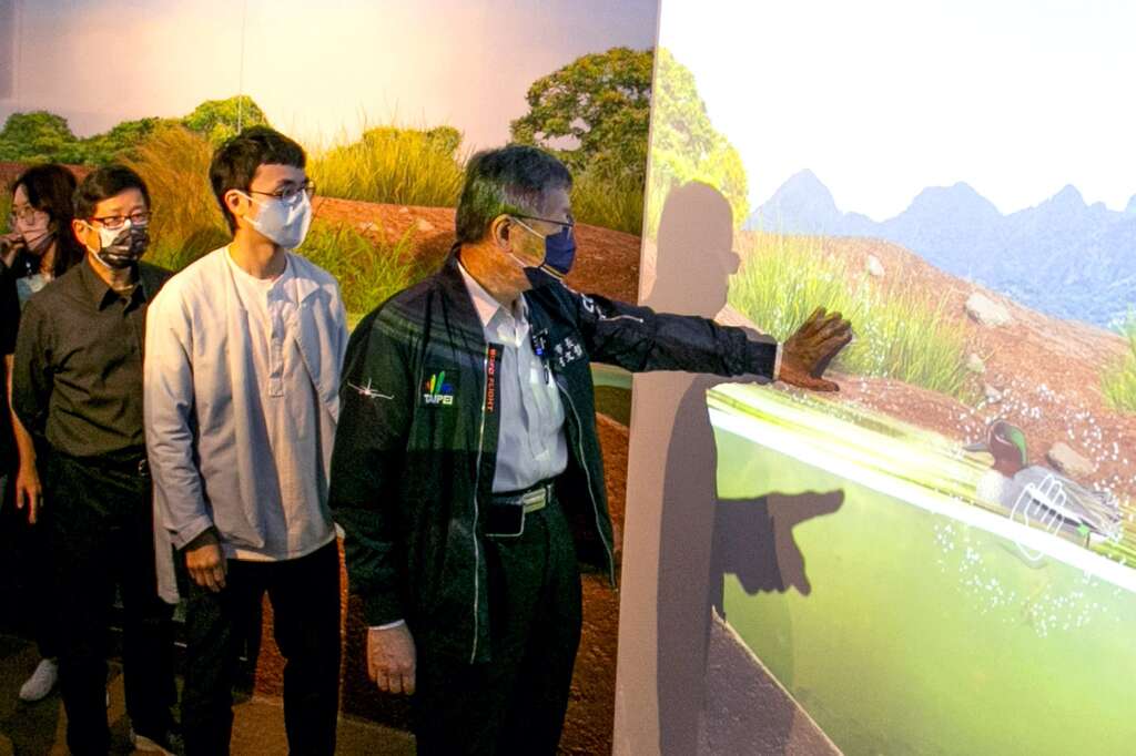 北市府柯文哲市长体验展区互动设施。