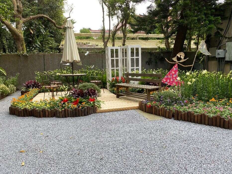 猶如來到英國庭院的場景