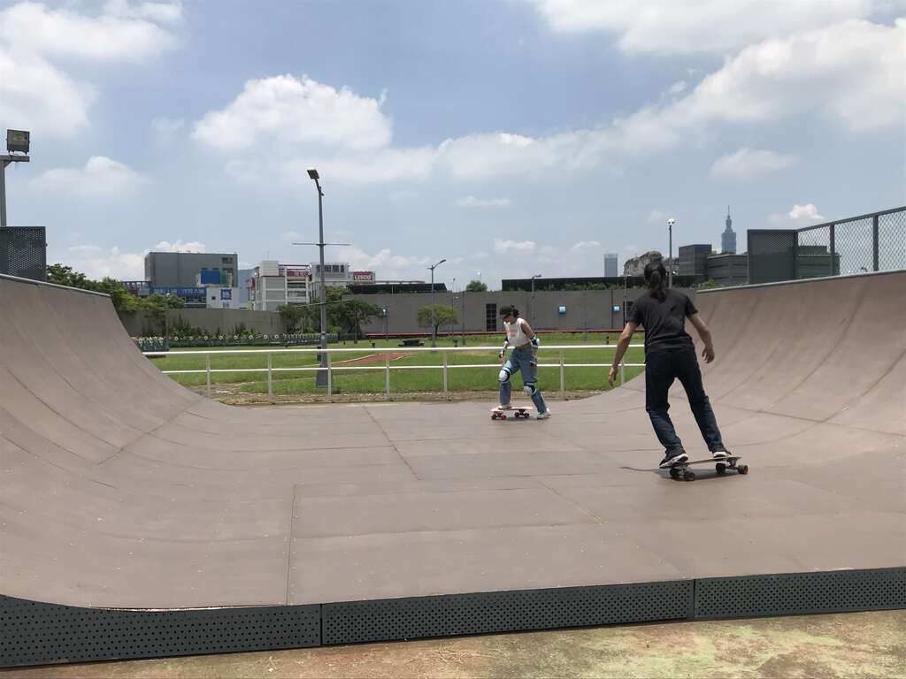 內湖運動公園極限運動場已整修完成(圖片來源：臺北市政府工務局衛生下水道工程處)