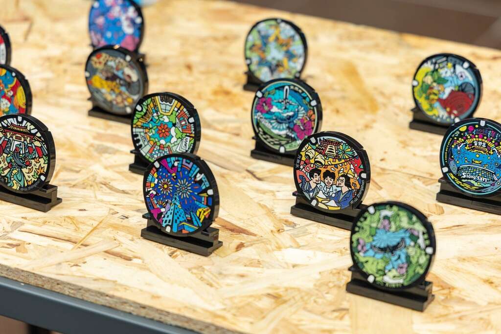 水利處處長還特別加碼，將市面尚未販售的12款「臺北蓋水」特製積木拼圖，作為「加碼抽獎」禮(圖片來源：臺北市政府工務局水利工程處)