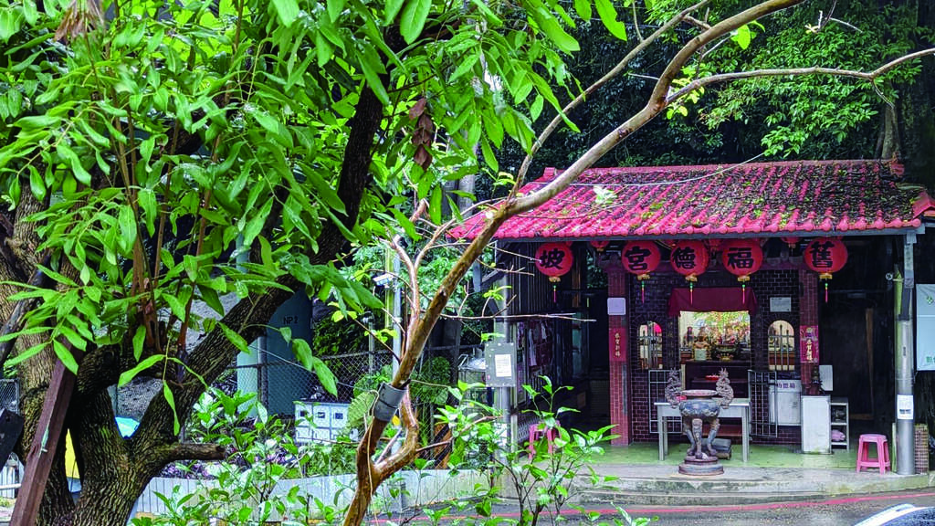 舊坡福德宮是信義路五段150巷裡的重要地點，透過導覽遊程，可讓大家感受此地魅力。（圖／陳奕峰）